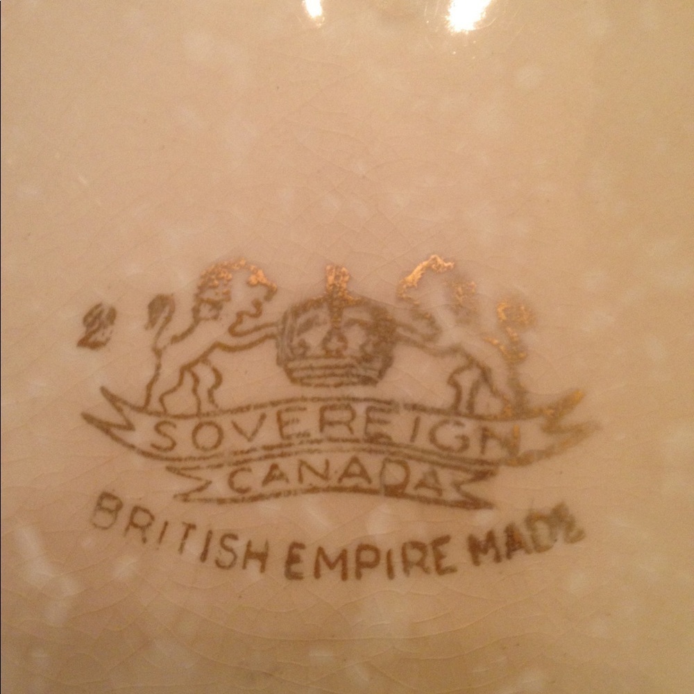 Antique Plate.Sovereign Canada.British Empire made - Picture 2 of 2